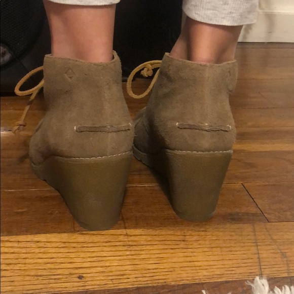 Sperry wedges - Picture 3 of 3